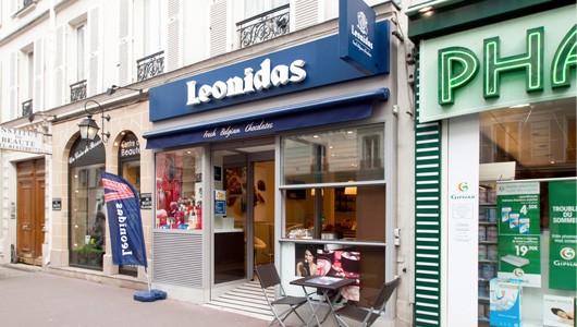 Vignette-Magasin Leonidas-FELD Architecture-Architecte à Paris